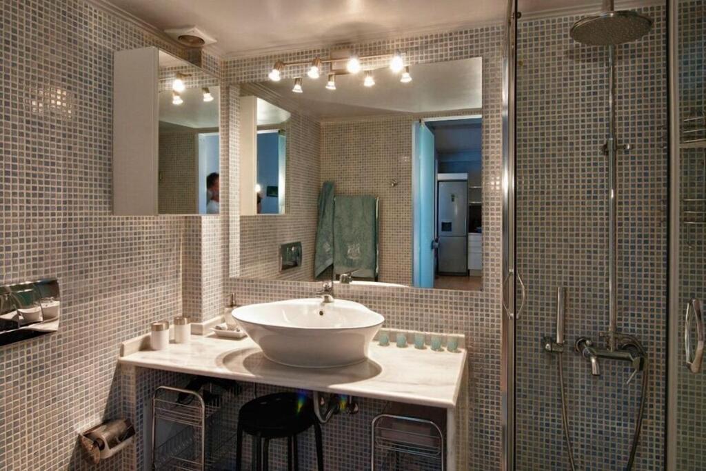 Acropolis Luxury Apartment With Balcony Ateny Zewnętrze zdjęcie